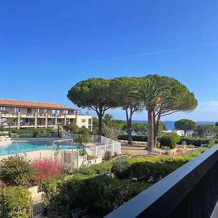 T1 Bord De Avec Piscine Dans Privee Apartment *