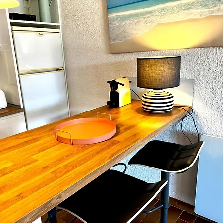 Apartment T1 Bord De Avec Piscine Dans Privee